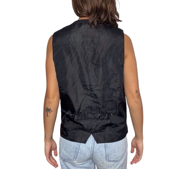 Y2K Pinstriped Vest - Picture 2 of 6